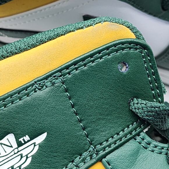 Nike Air Jordan 1 Mid 554724-371 Leather Sneakers Noble Green US 11 - New - Picture 10 of 12